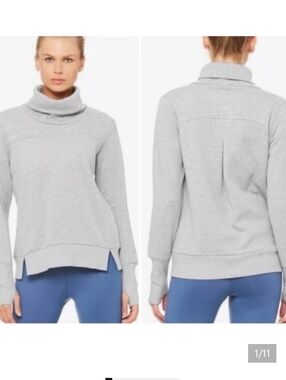 Alo  Funnel Neck Sweater - Black